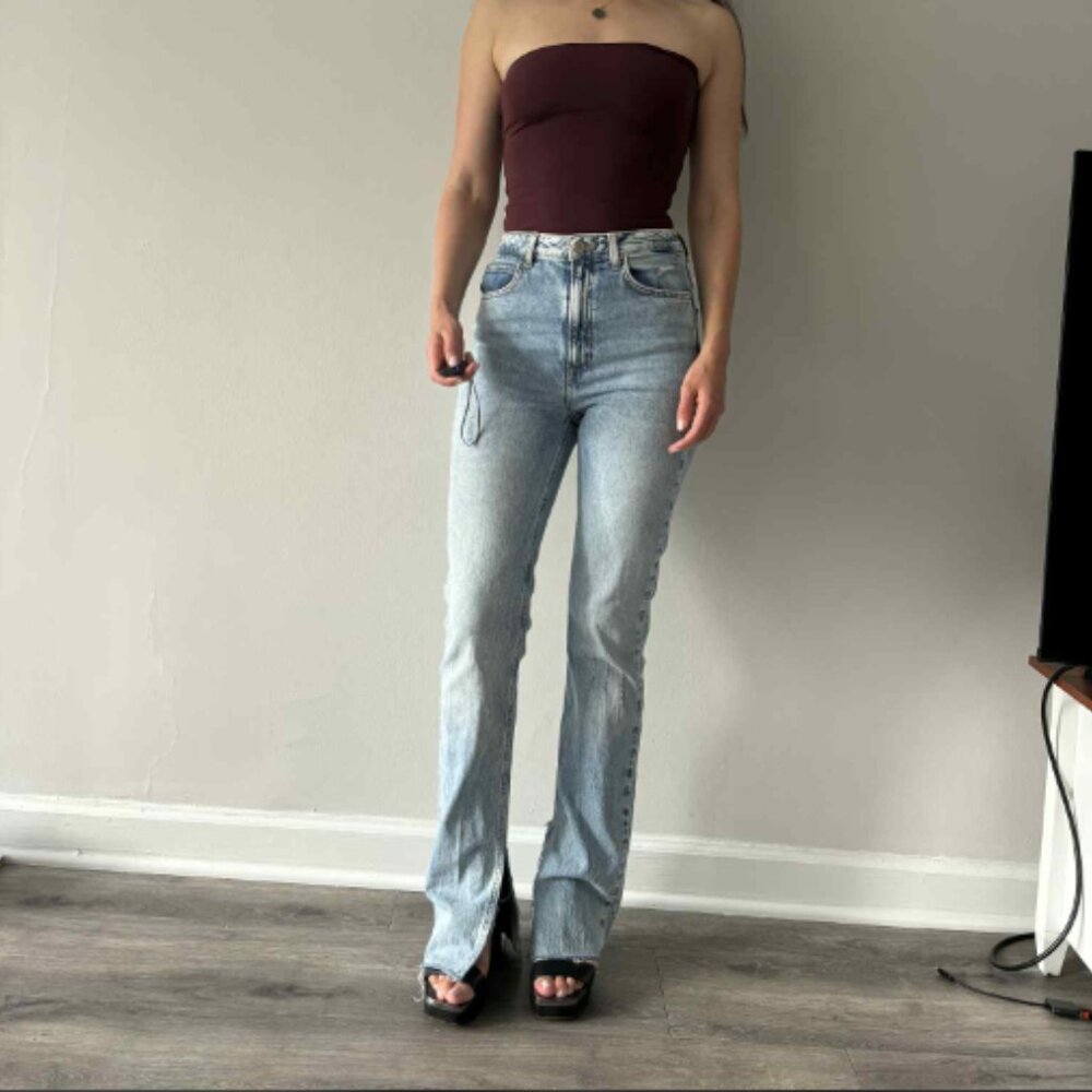 Aritzia Top - Picture 2 of 3